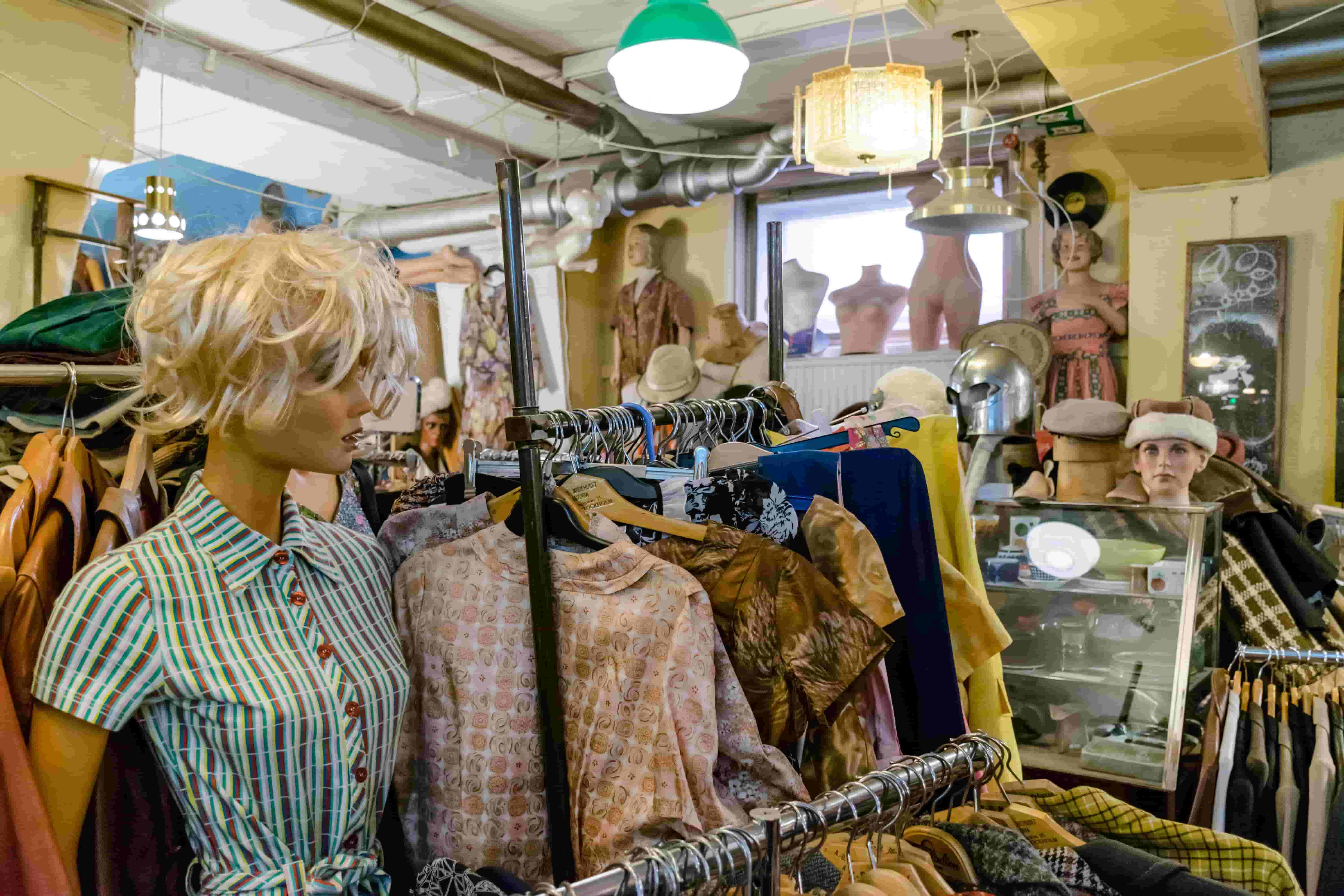 vintage store modern retro